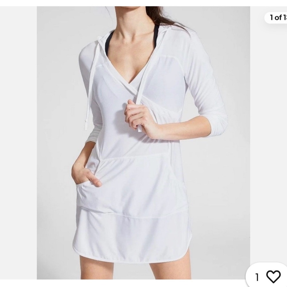 Athleta women’s Wick it Wader Coverup in white, size M